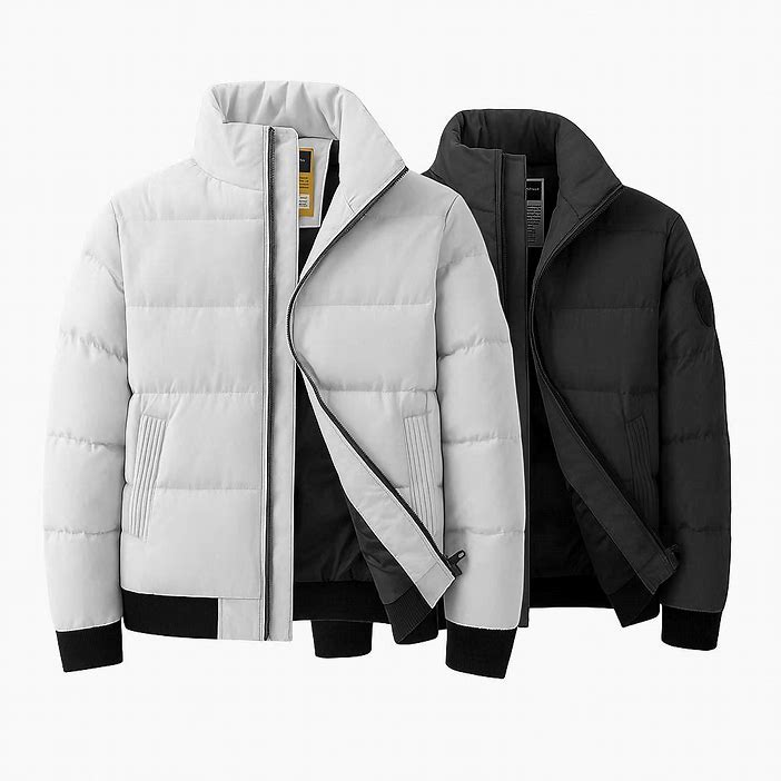 [1 KAUFEN, 2 BEKOMMEN] TH Essential Jacke